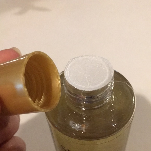 Skin & co cleansing oil - Picture 7 of 7